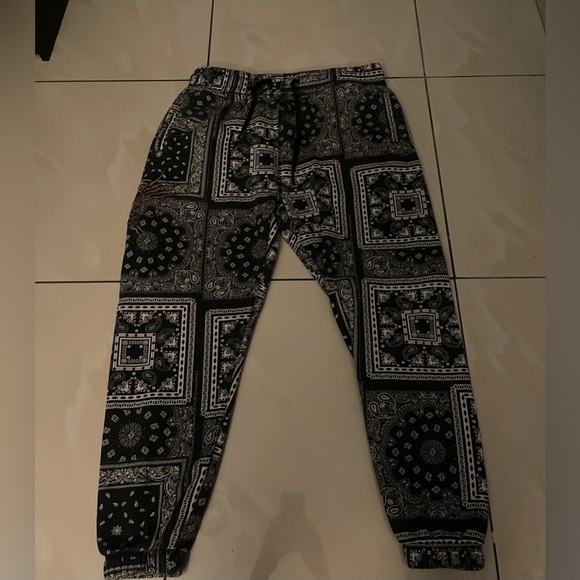 2pc bandana print outfit - Picture 2 of 2